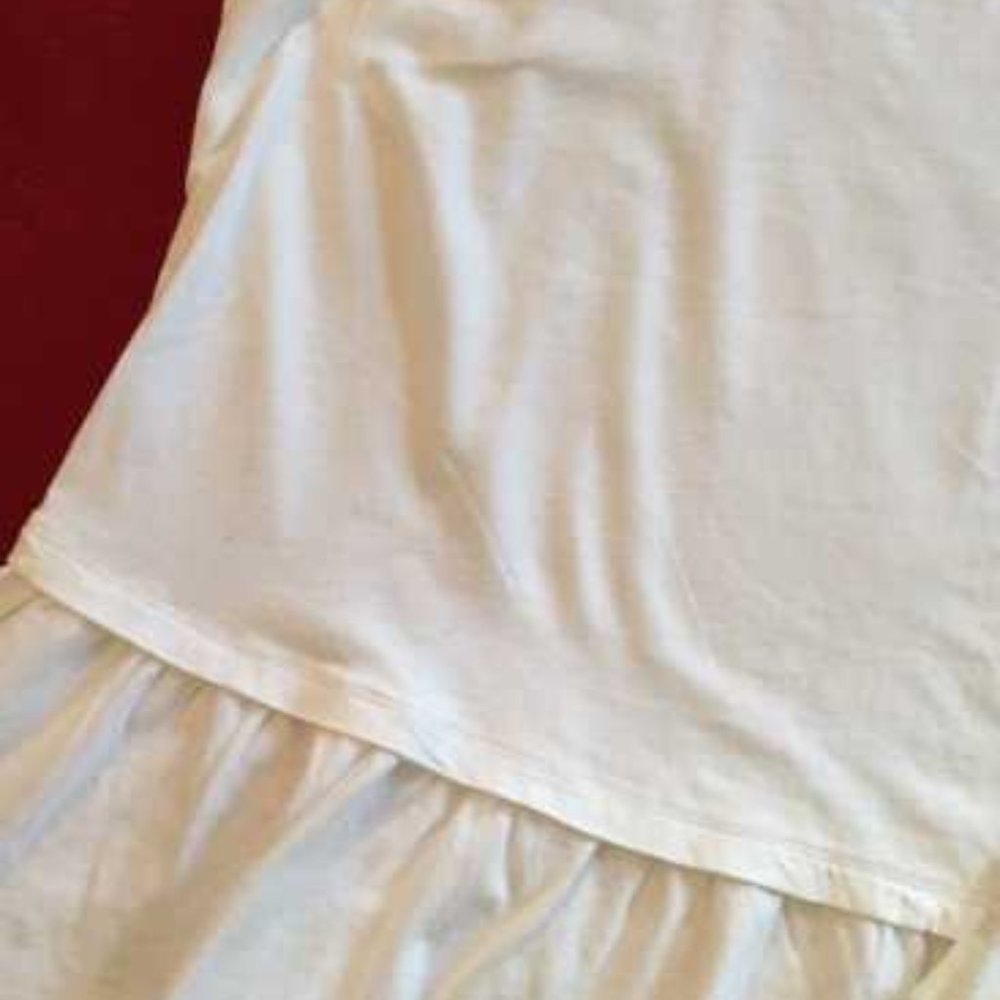 Old Navy - 2 Tee shirt Bundle - Picture 5 of 5